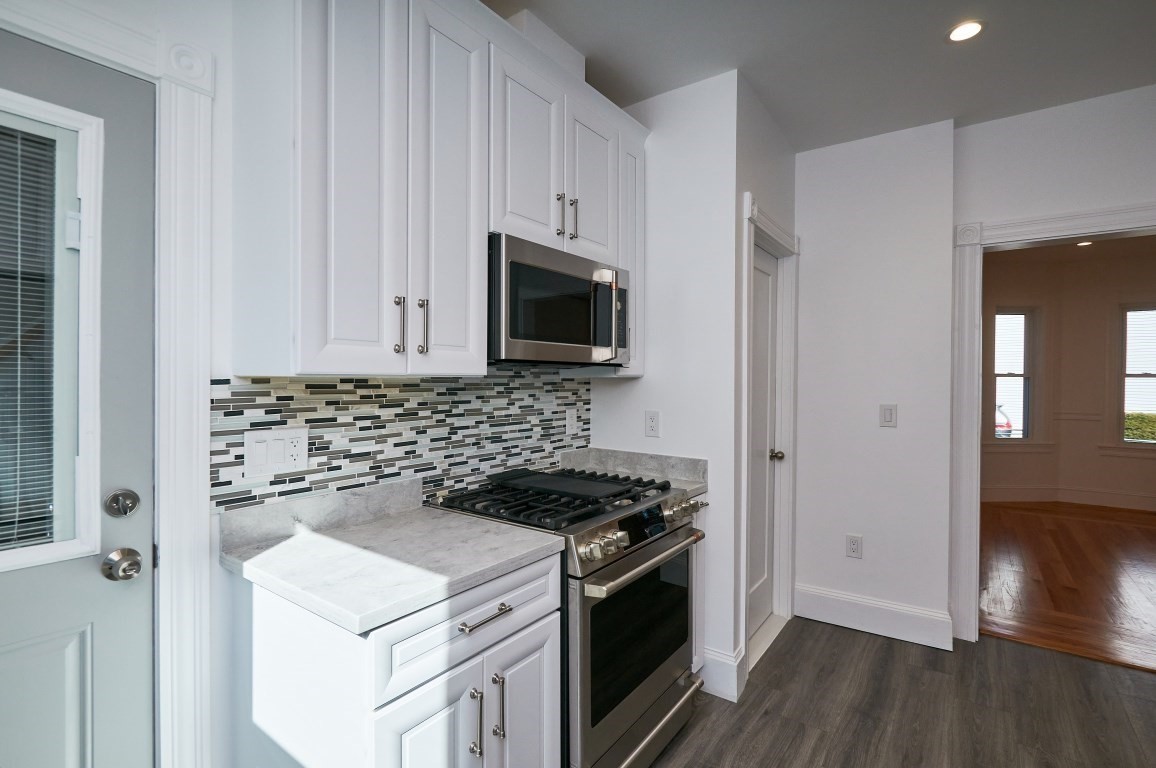221 White Street # 1 Property Photo 5