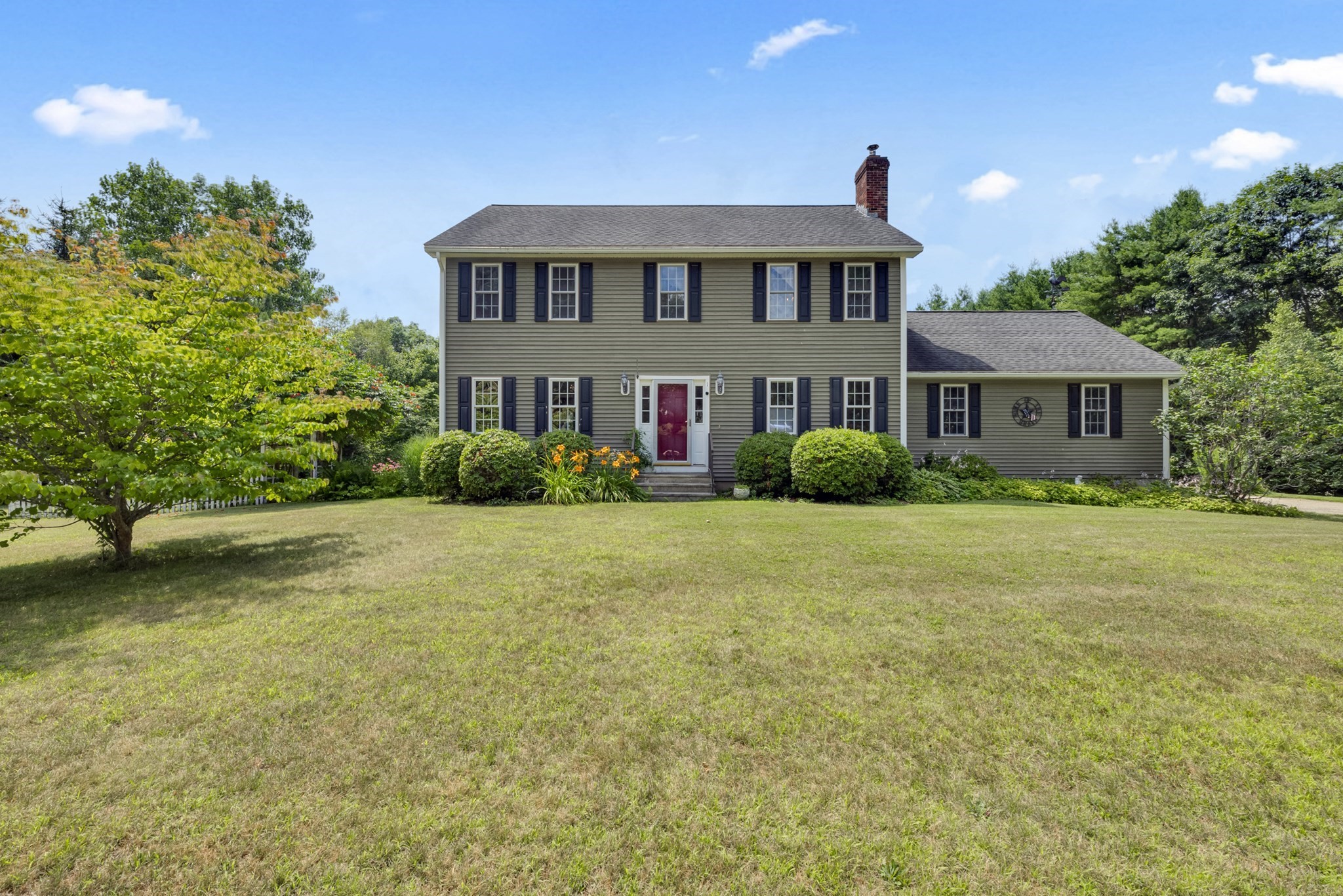 1 Deer Run Rd Property Photo 2
