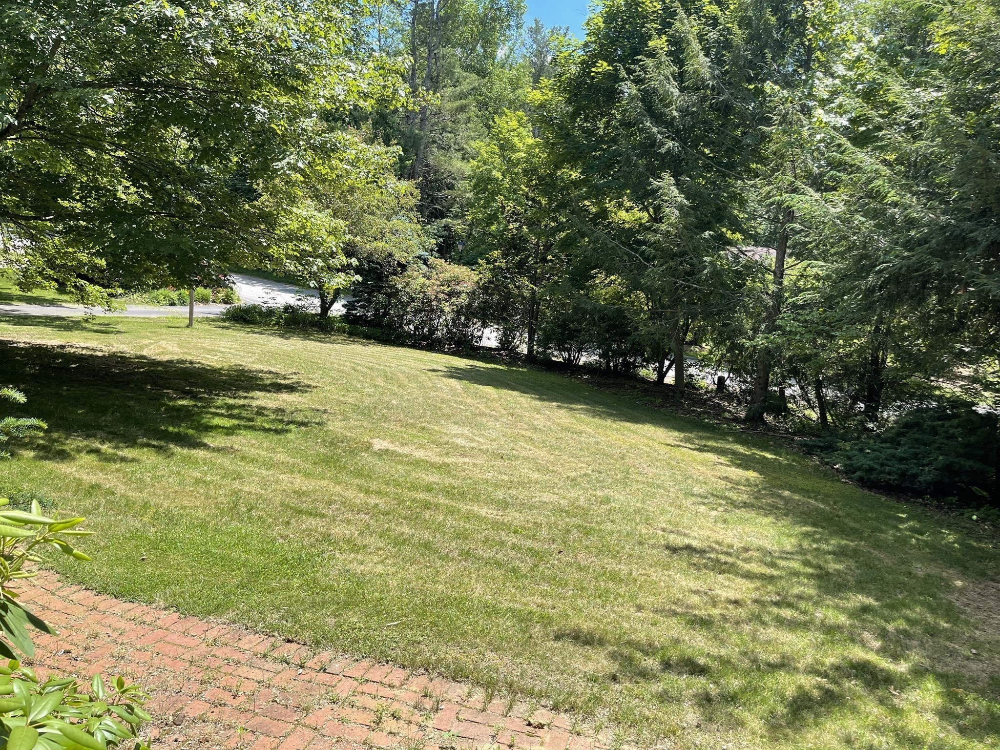 10 Crowningshield Drive Property Photo 3