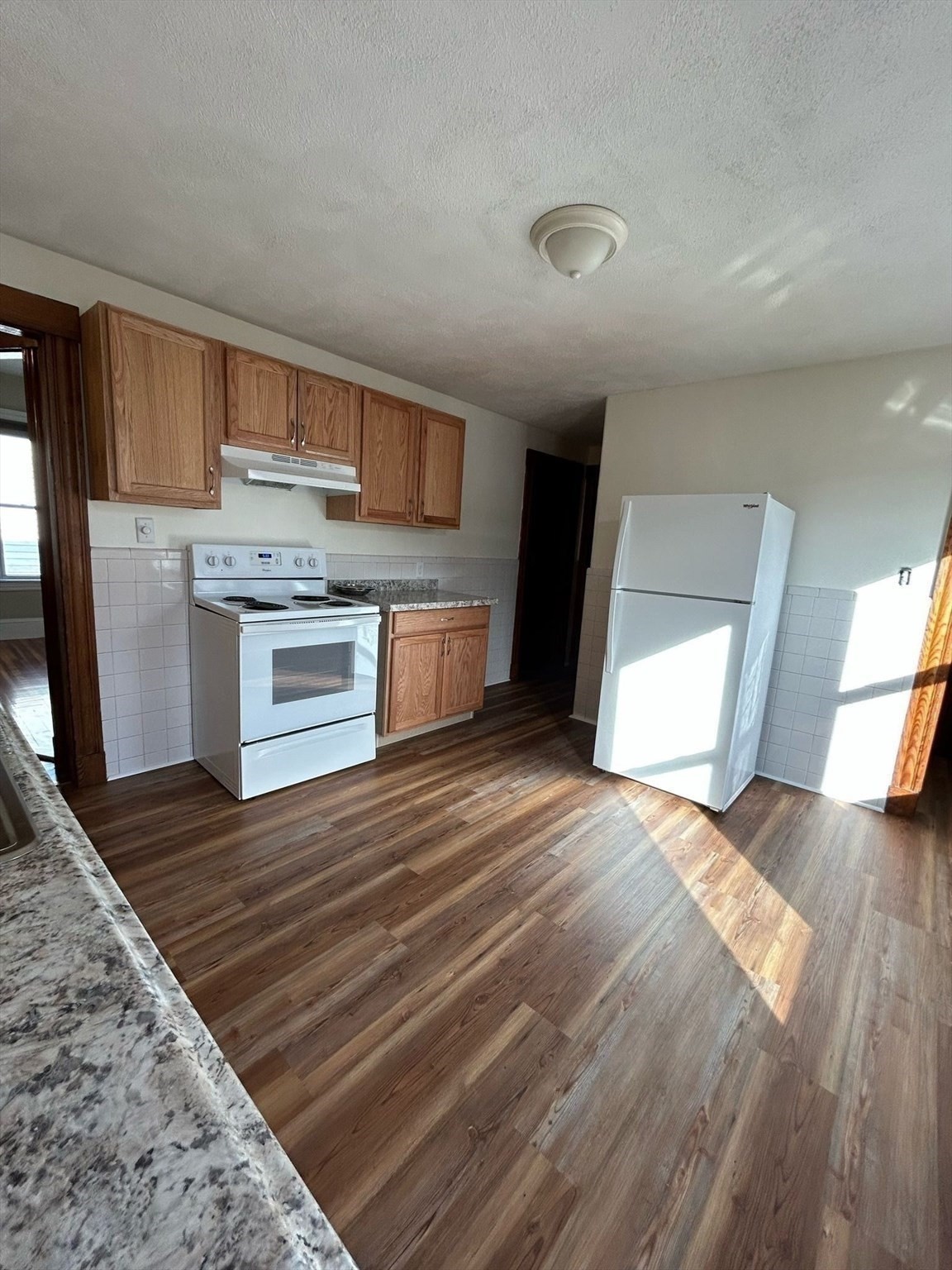21 Glendale # 3 Property Photo 2