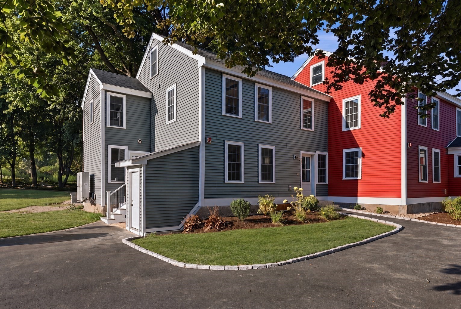 164 Main St # A Property Photo 1