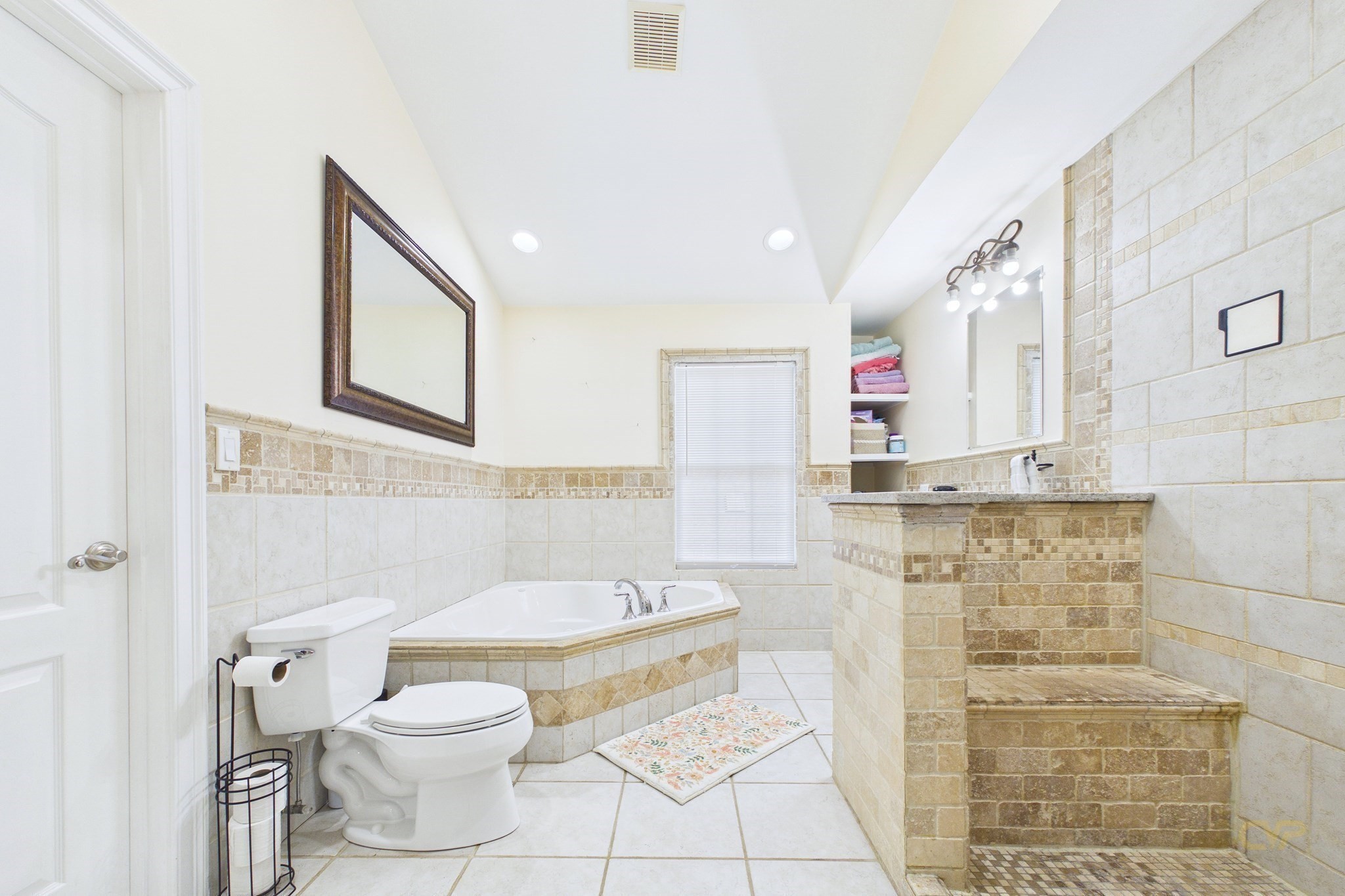 106 David St Property Photo 23