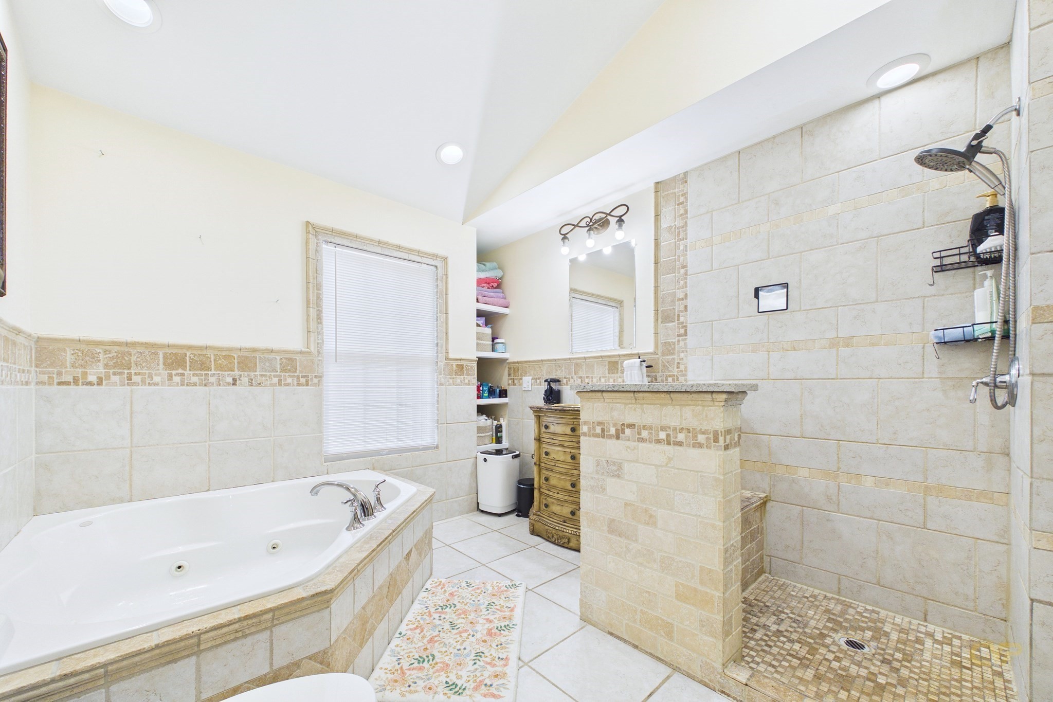 106 David St Property Photo 24
