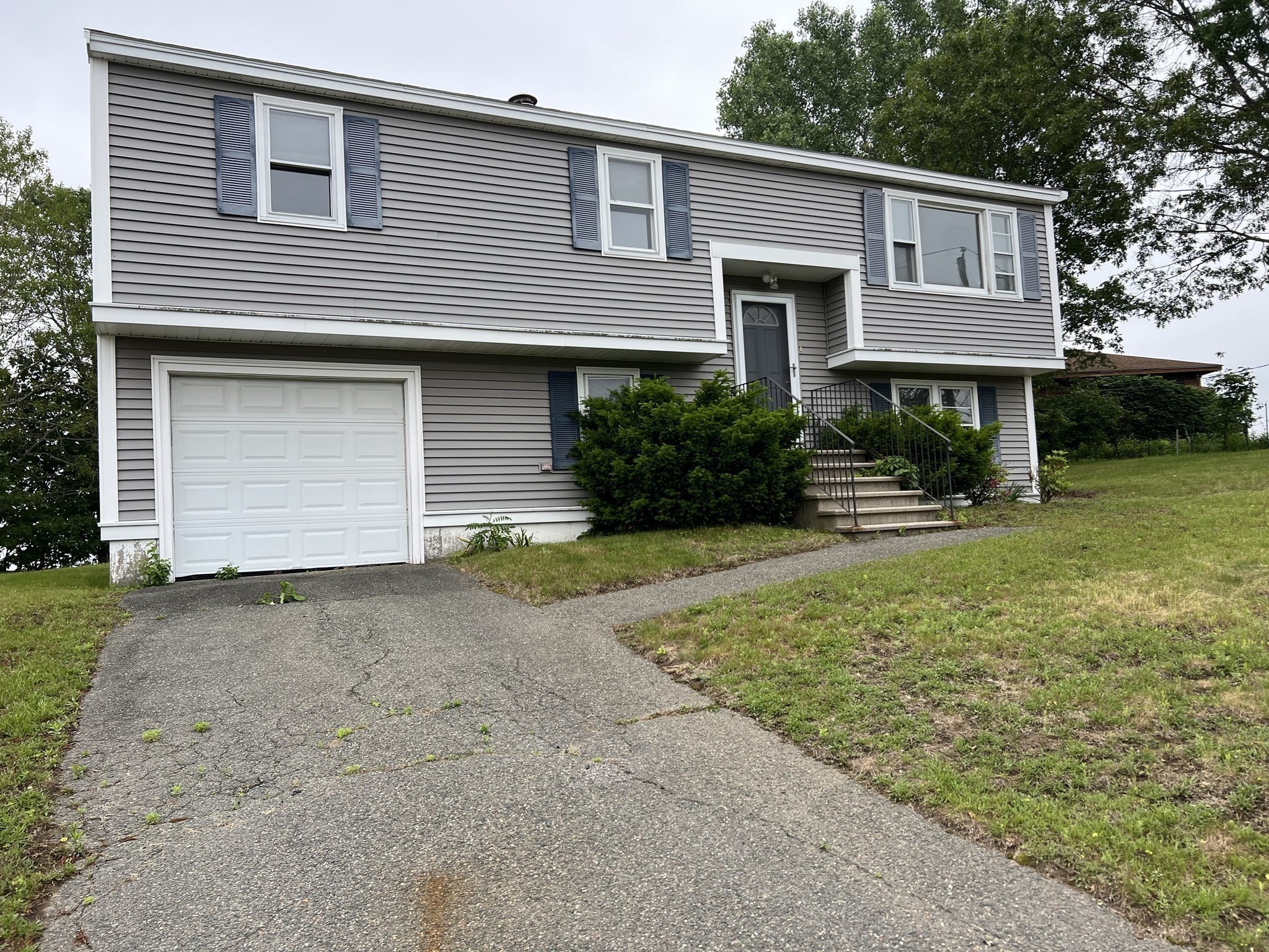 11 Skyview Lane Property Photo 1