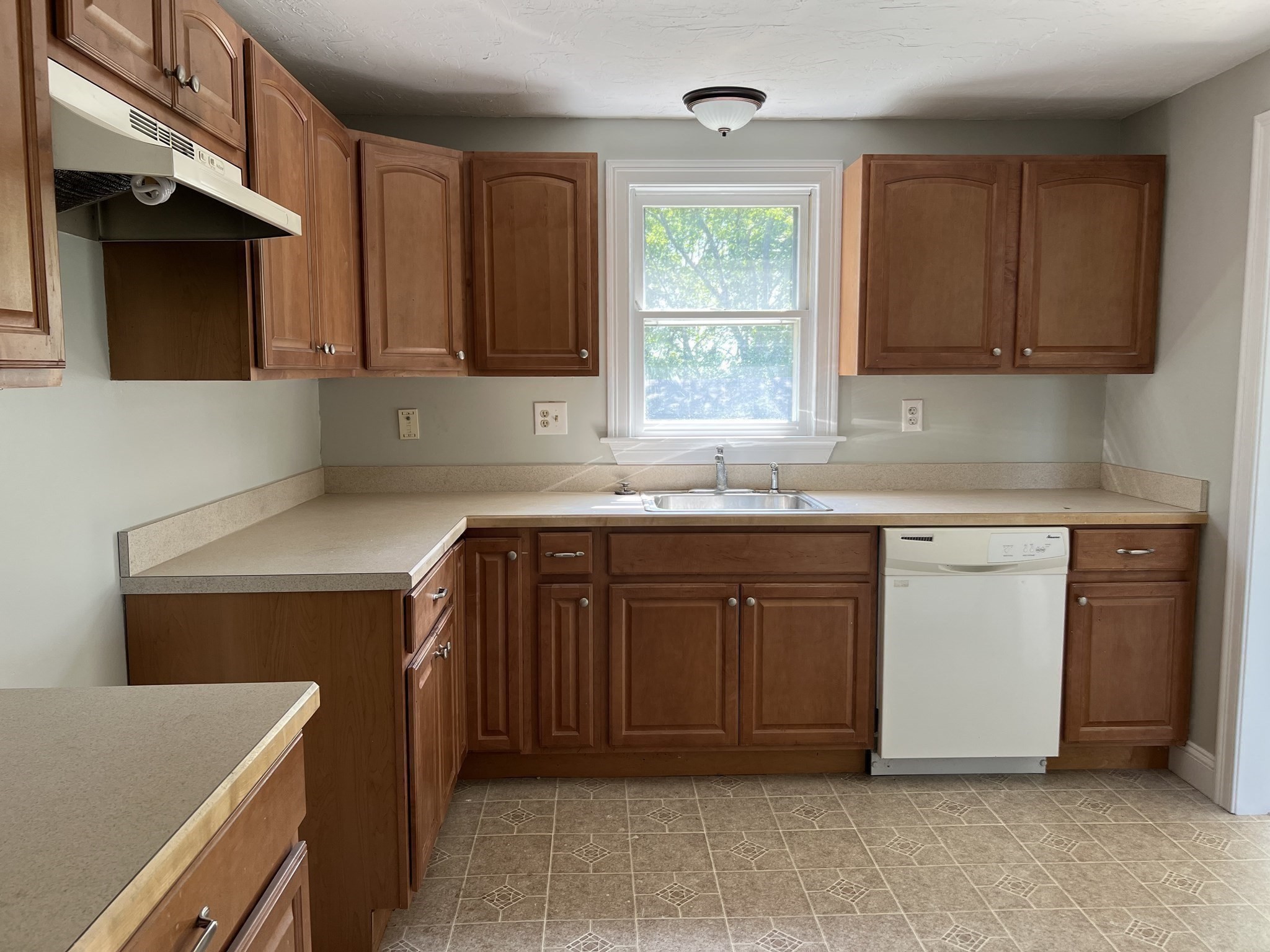 11 Skyview Lane Property Photo 6