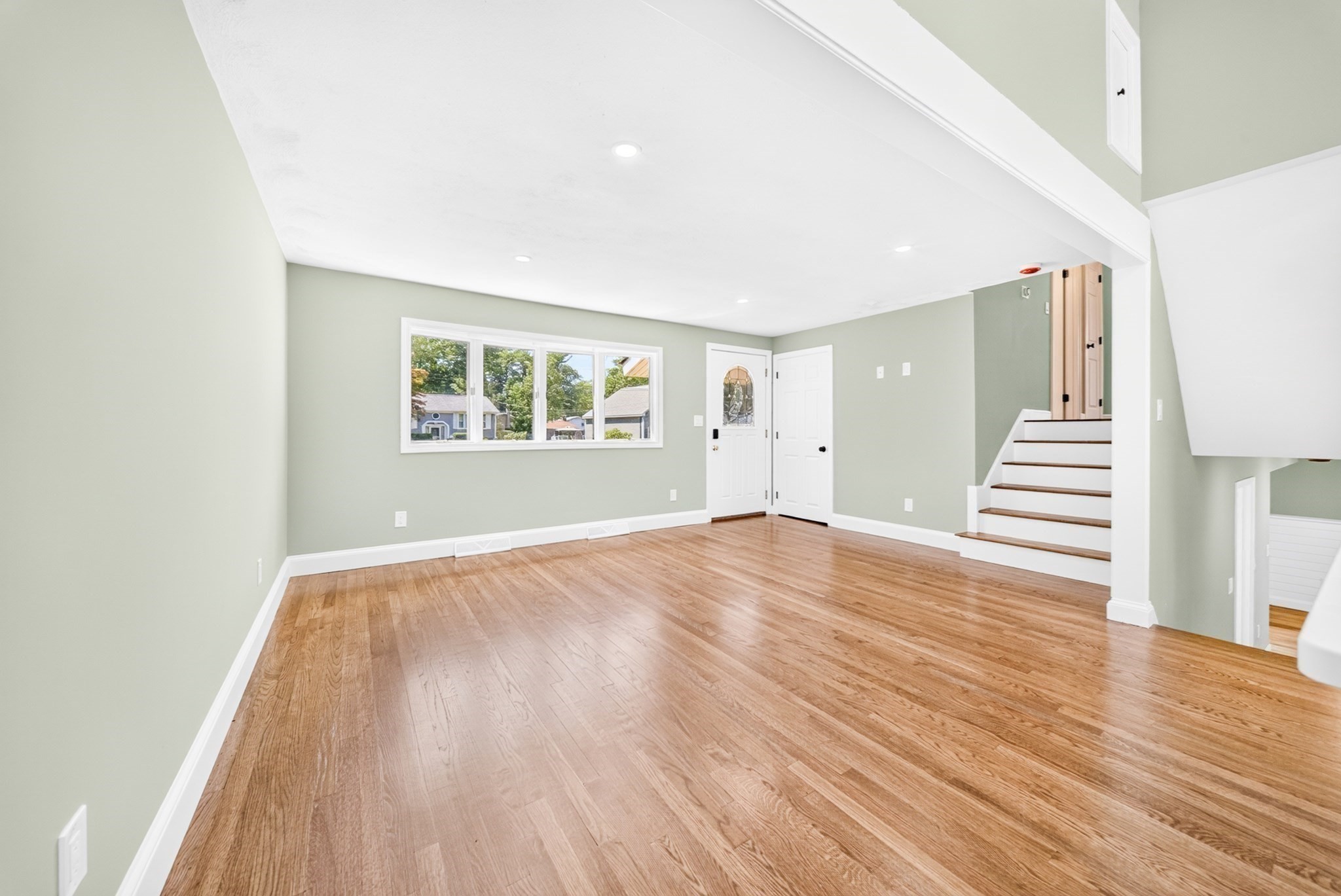 14 Clarence Street Property Photo 4