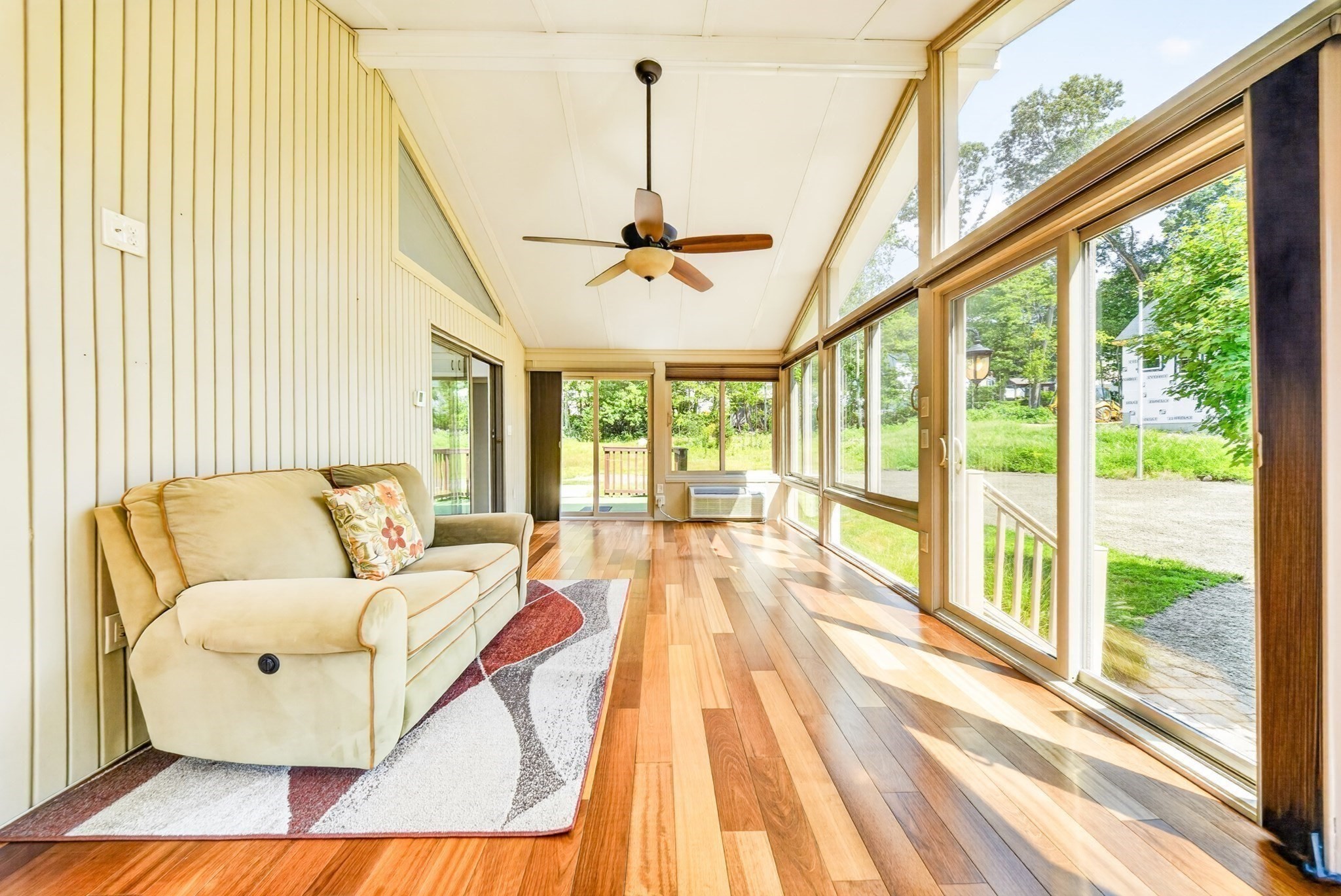 14 Clarence Street Property Photo 12