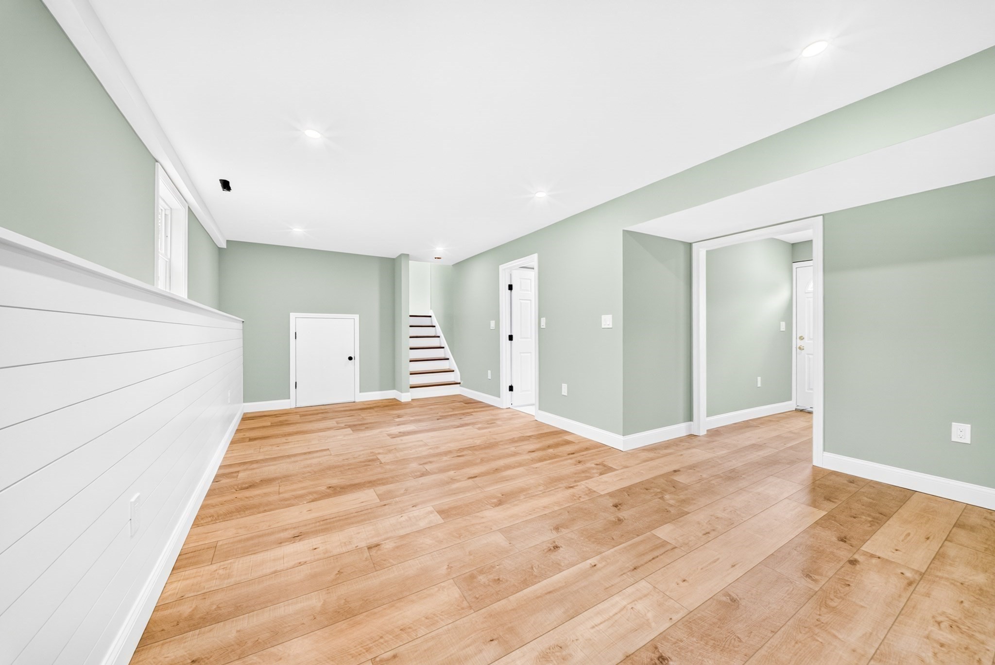 14 Clarence Street Property Photo 25