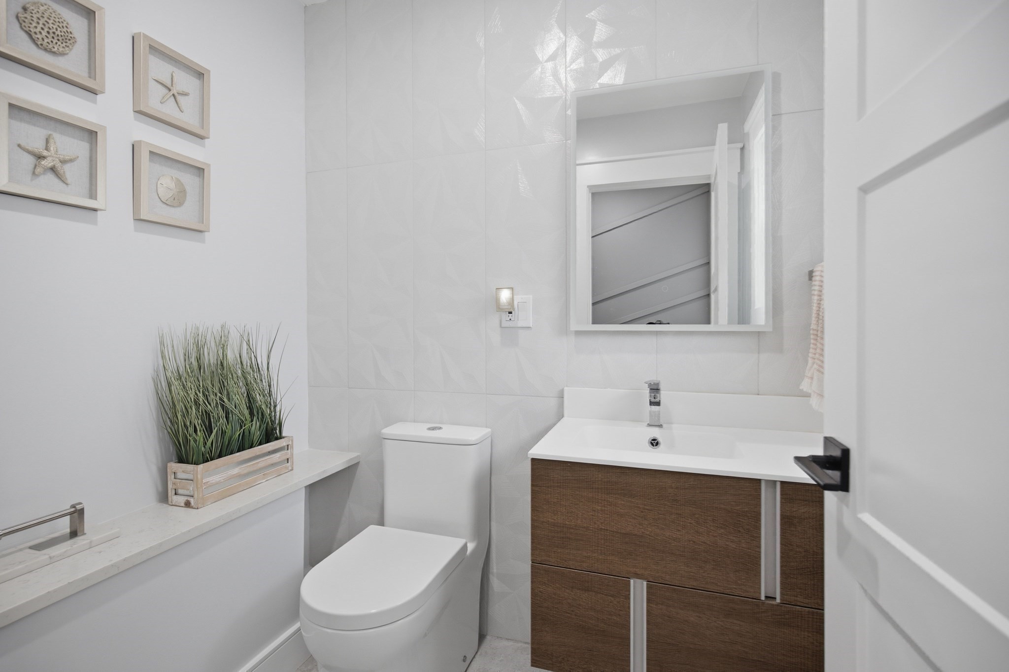 19 Manhattan Ter Property Photo 13