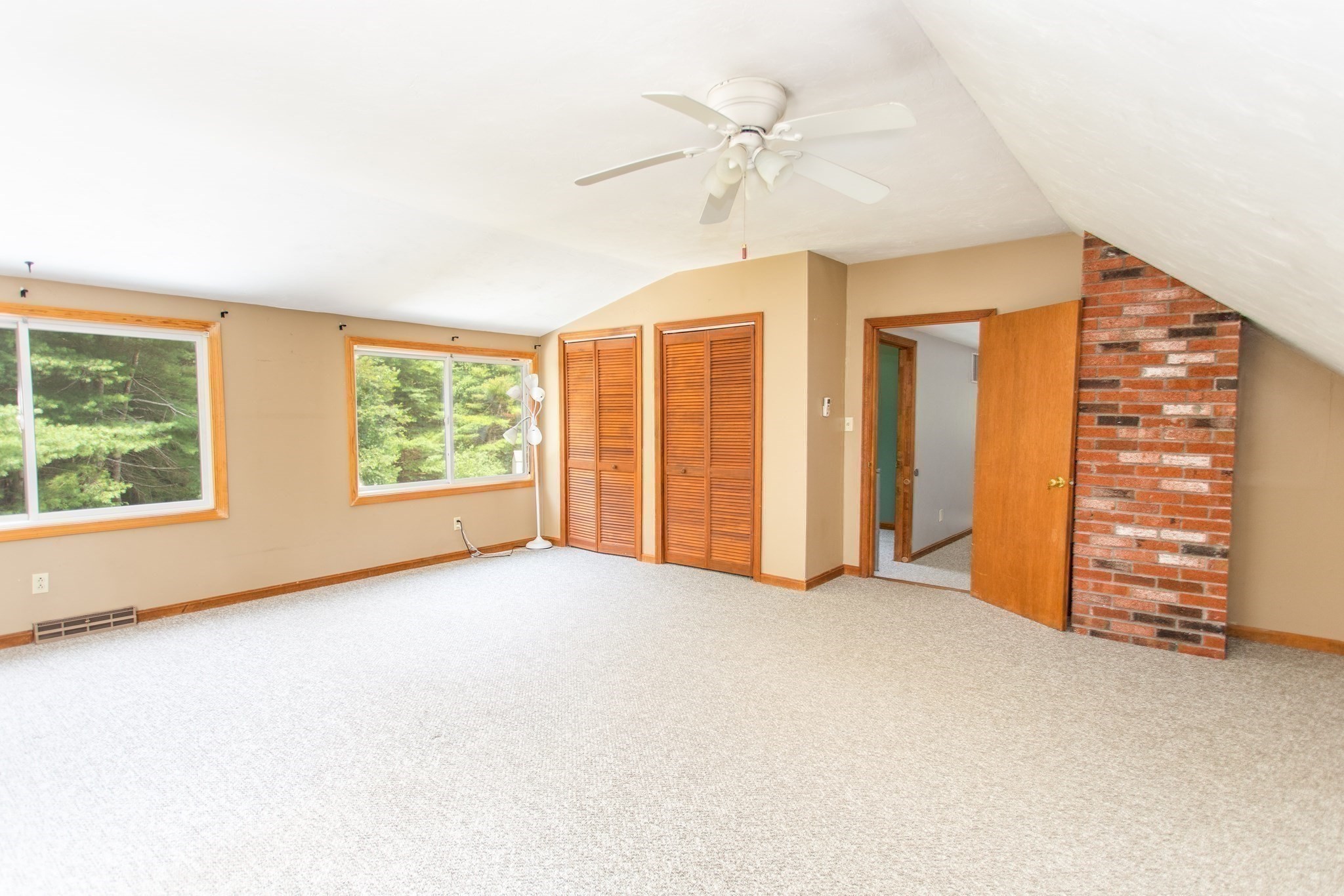 64 Dorothy Dr Property Photo 17