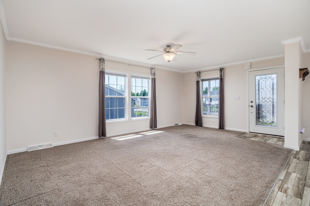 32 Onyx Path Property Photo 5