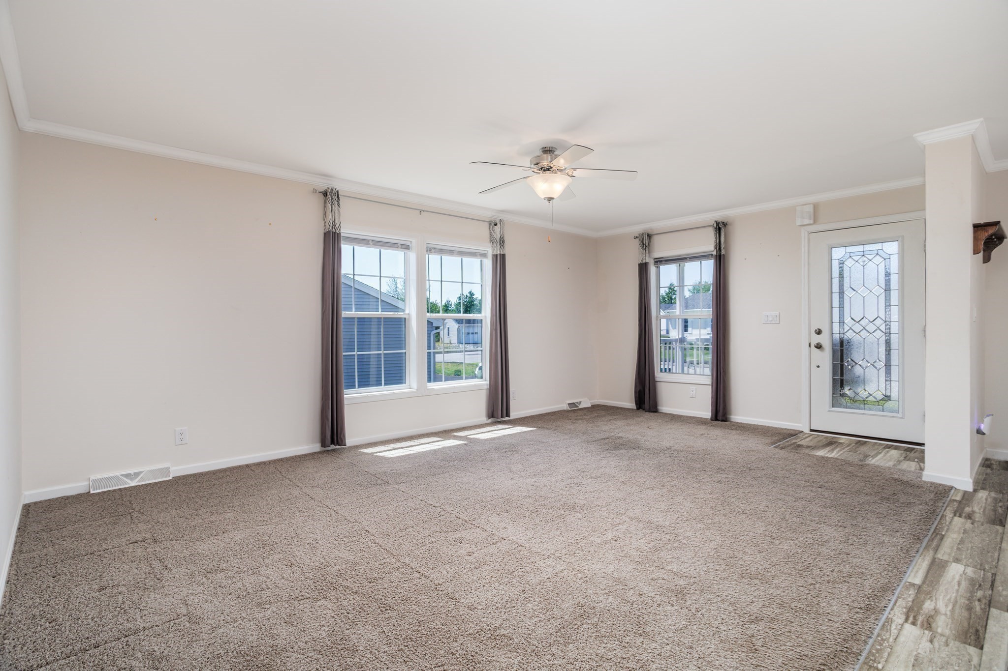 32 Onyx Path Property Photo 5