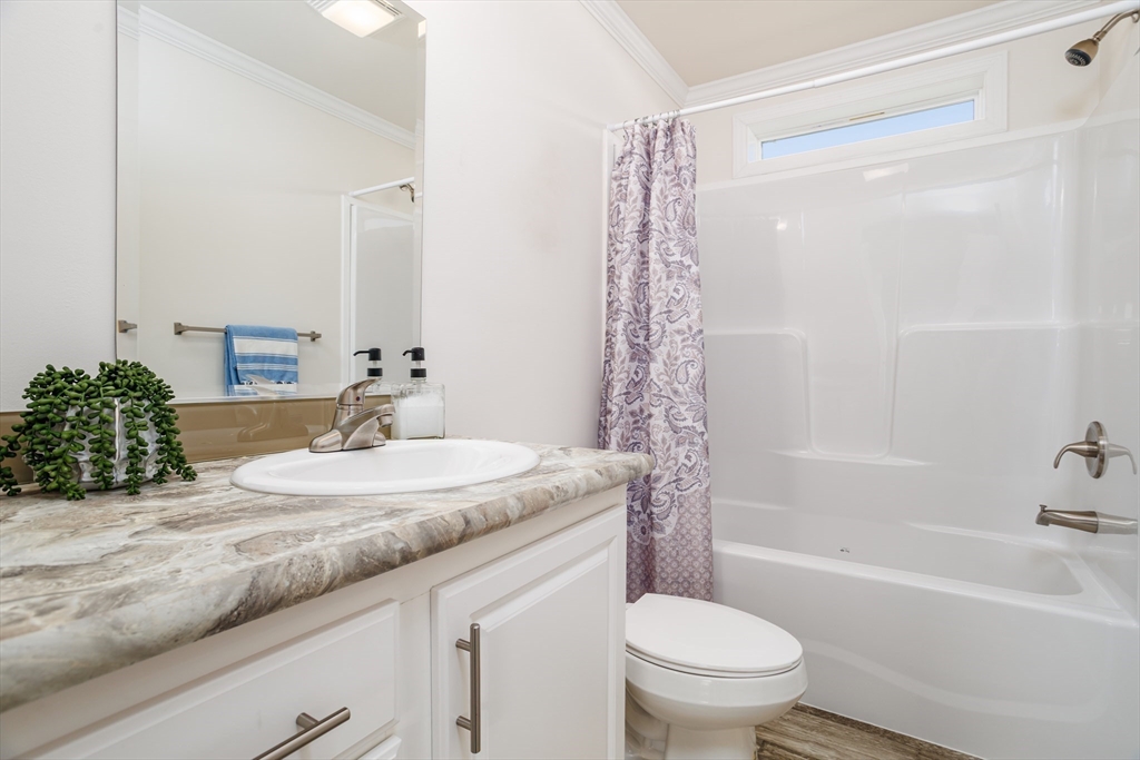 32 Onyx Path Property Photo 20