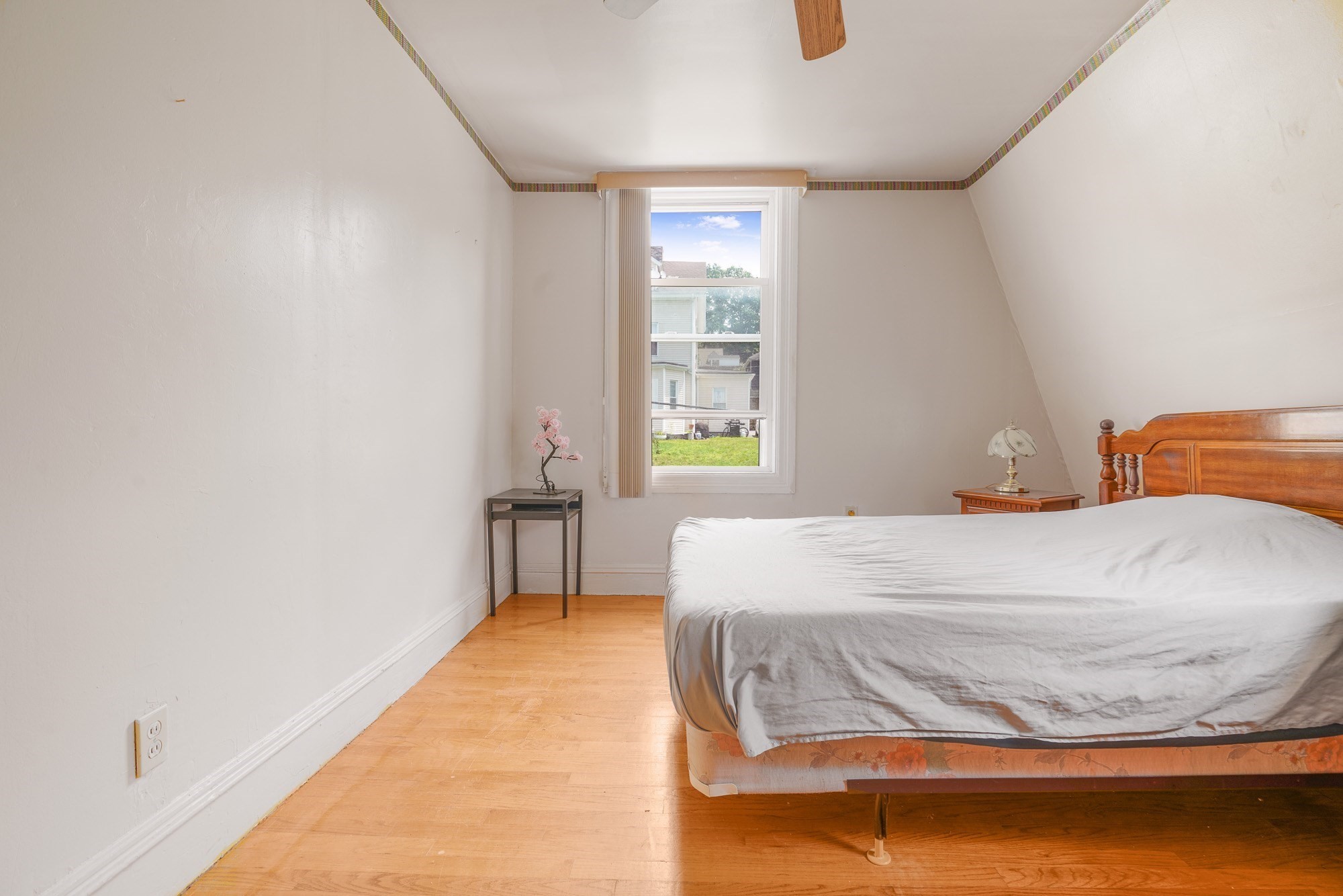 104 School Property Photo 18