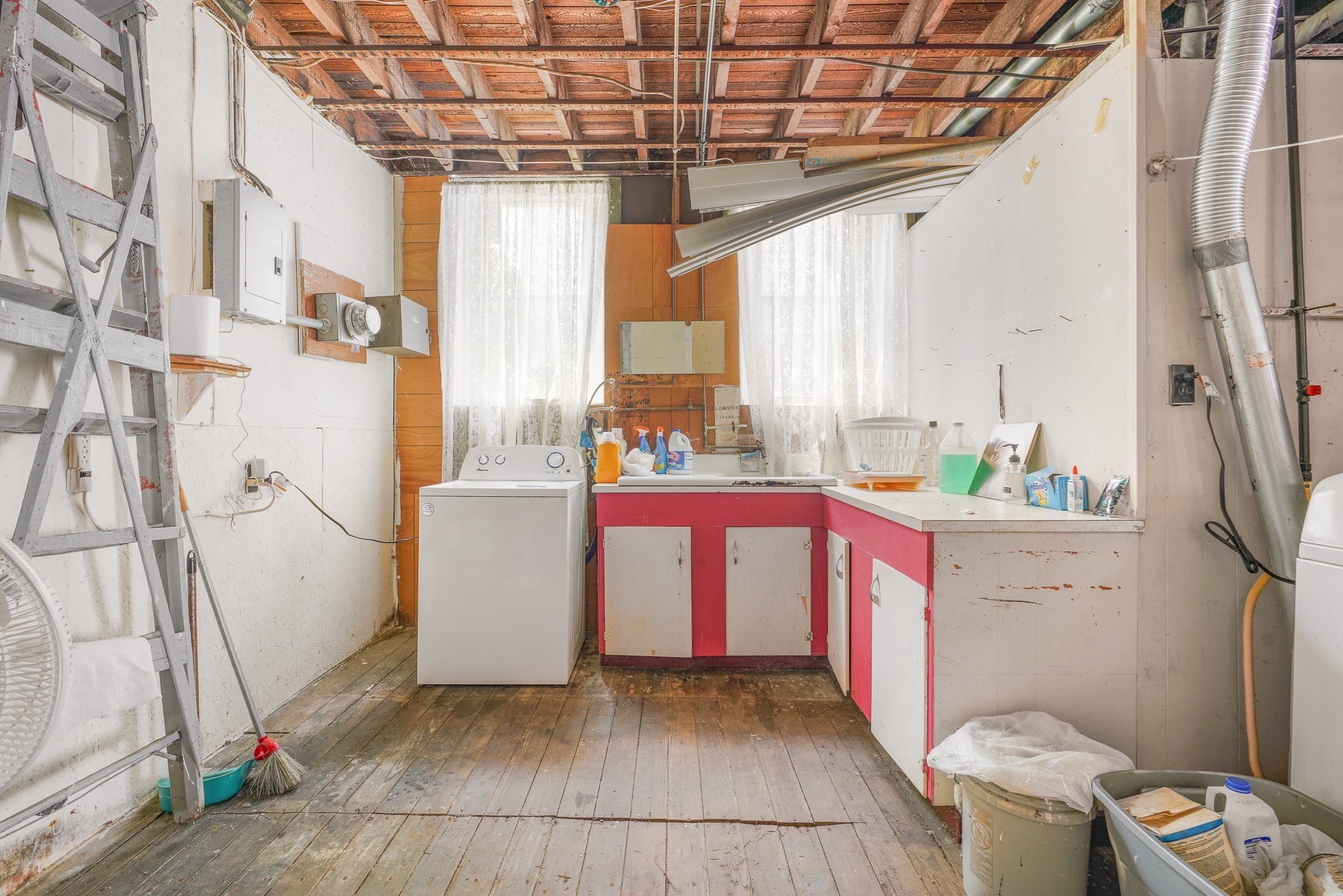 104 School Property Photo 21