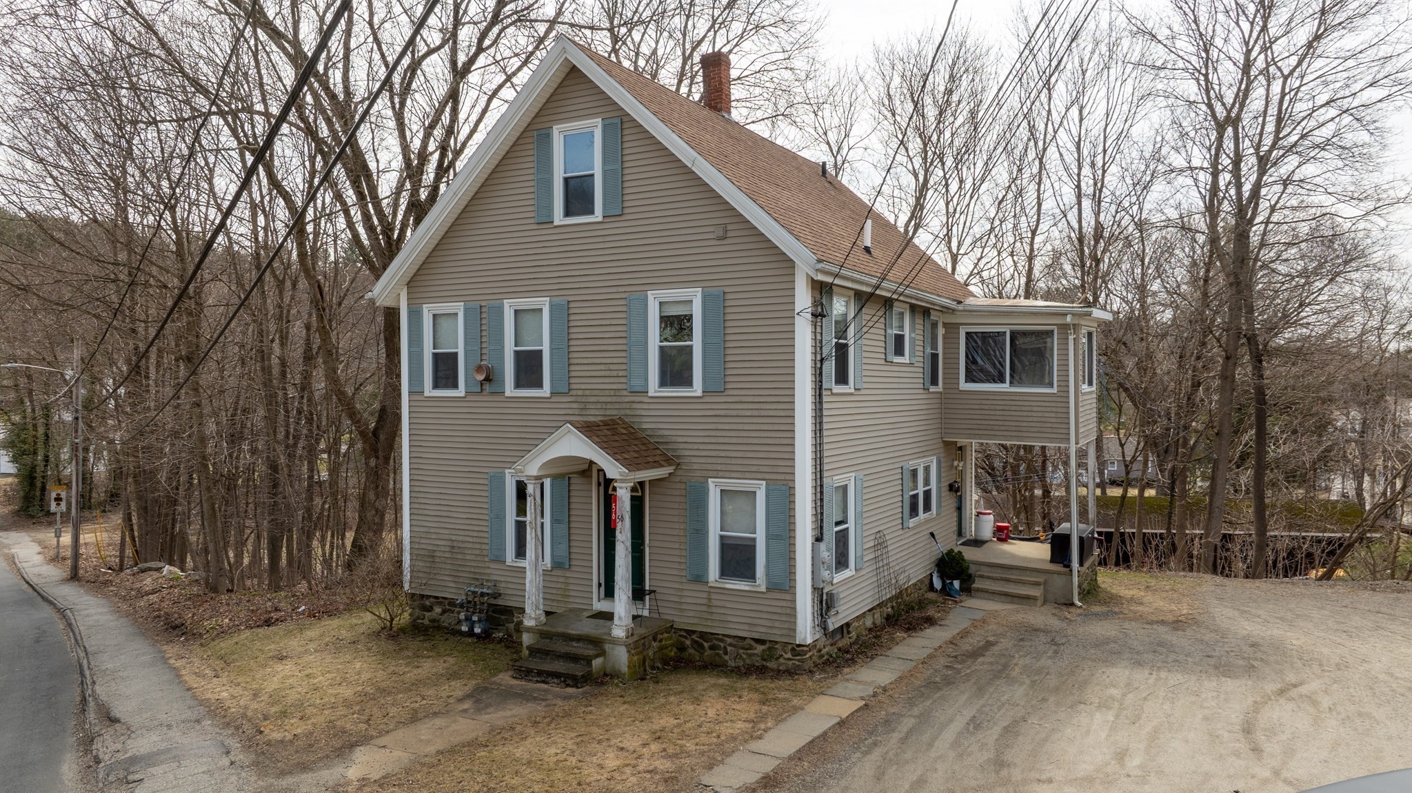56 Ash St Property Photo 1