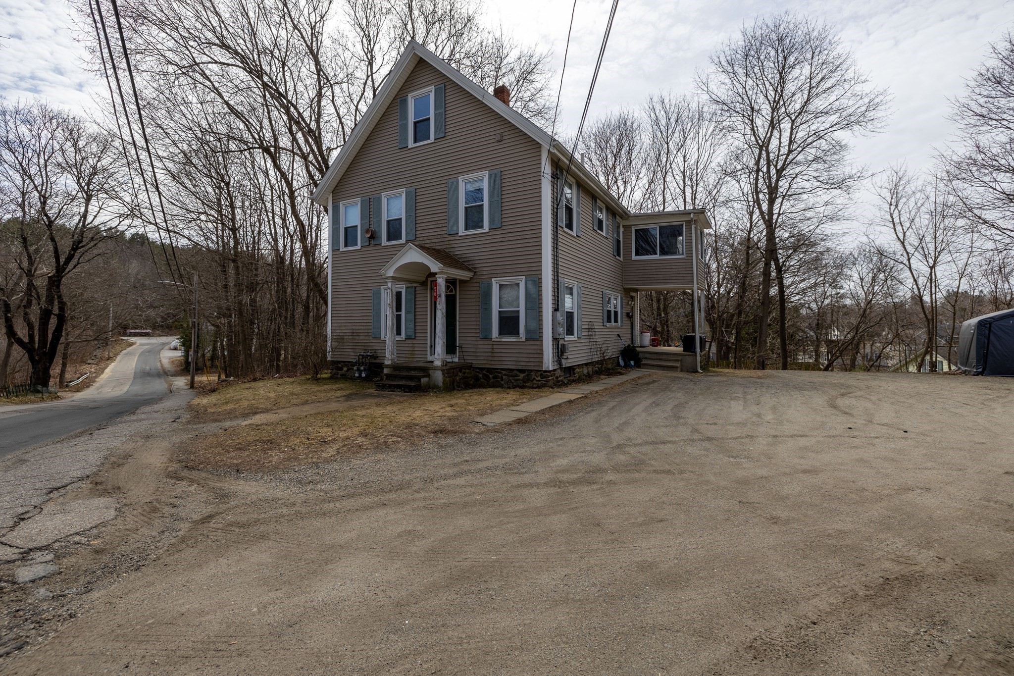 56 Ash St Property Photo 11