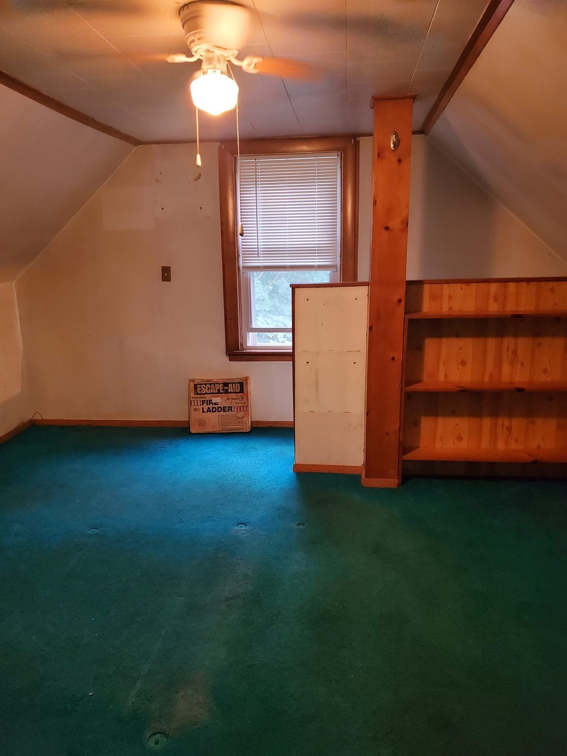 56 Ash St Property Photo 17