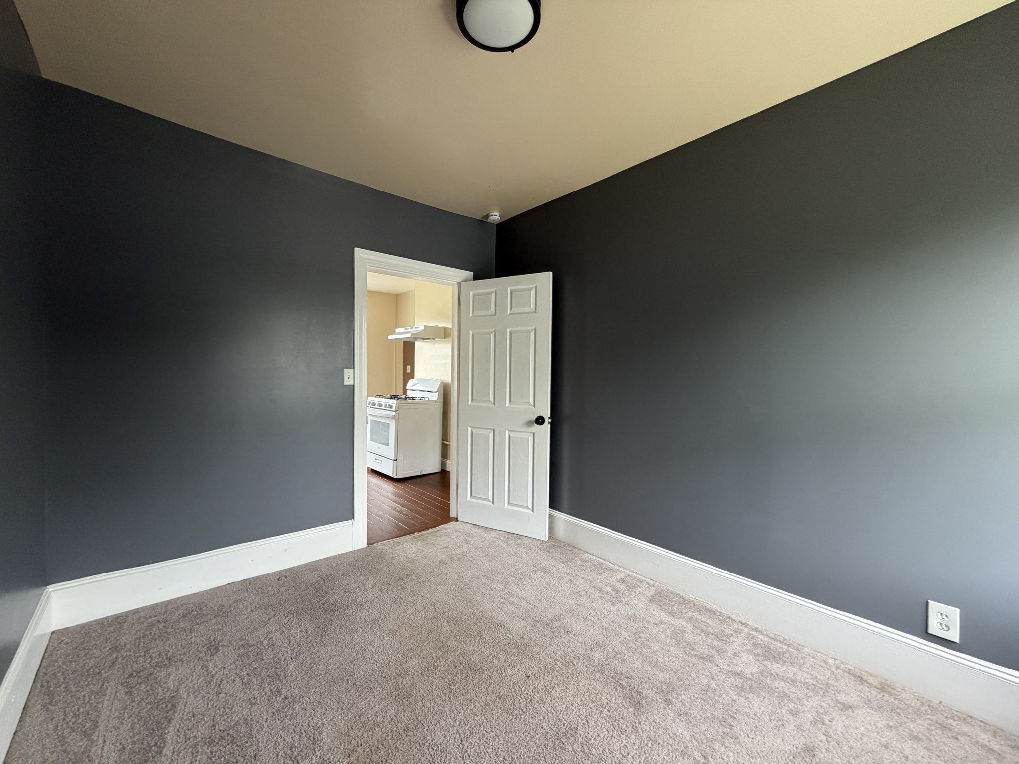 5 Bliss St # 2 Property Photo 18