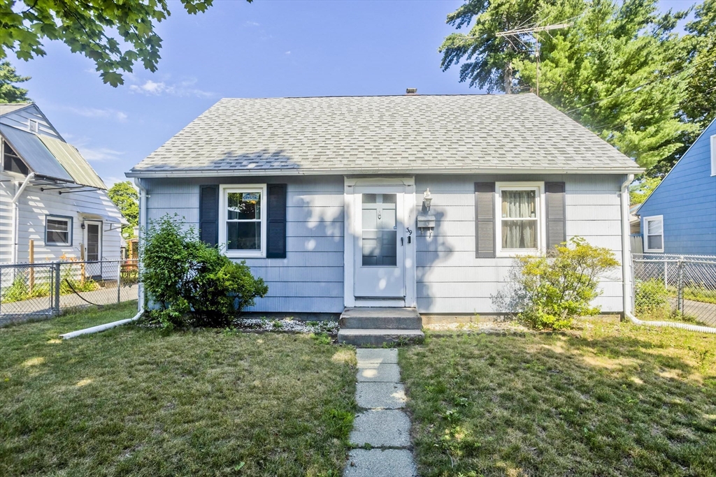 39 Seymour Ave Property Photo 1