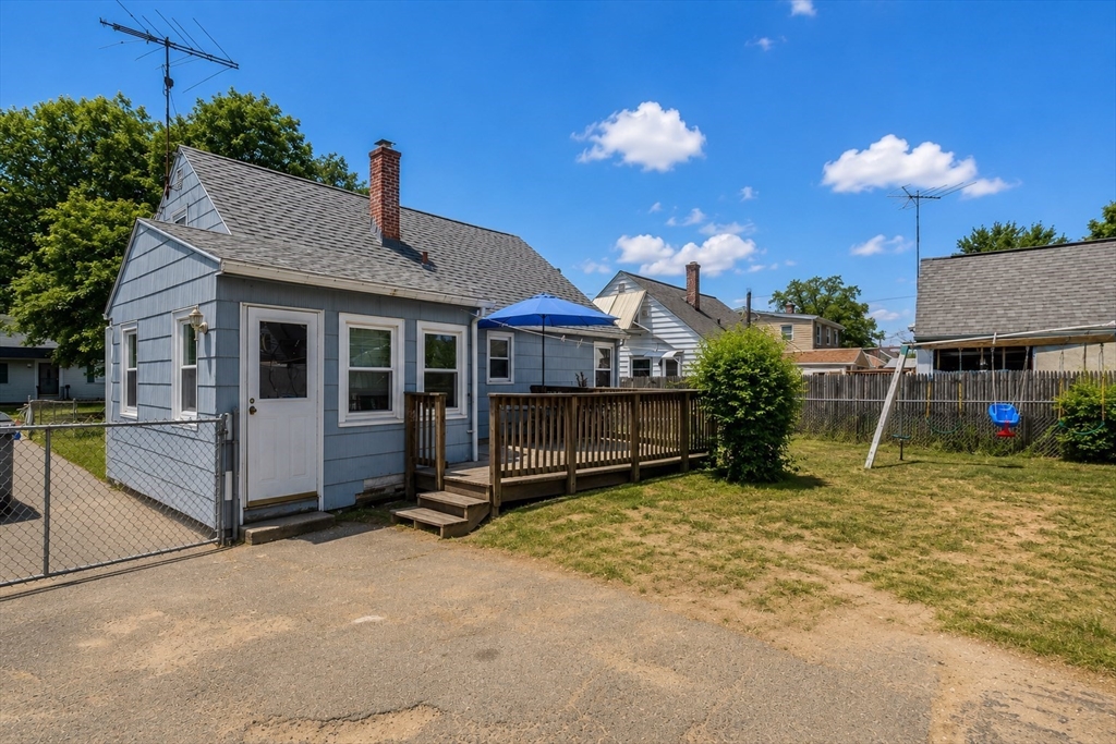 39 Seymour Ave Property Photo 21