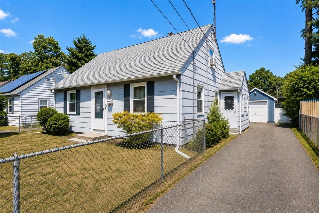 39 Seymour Ave Property Photo 26