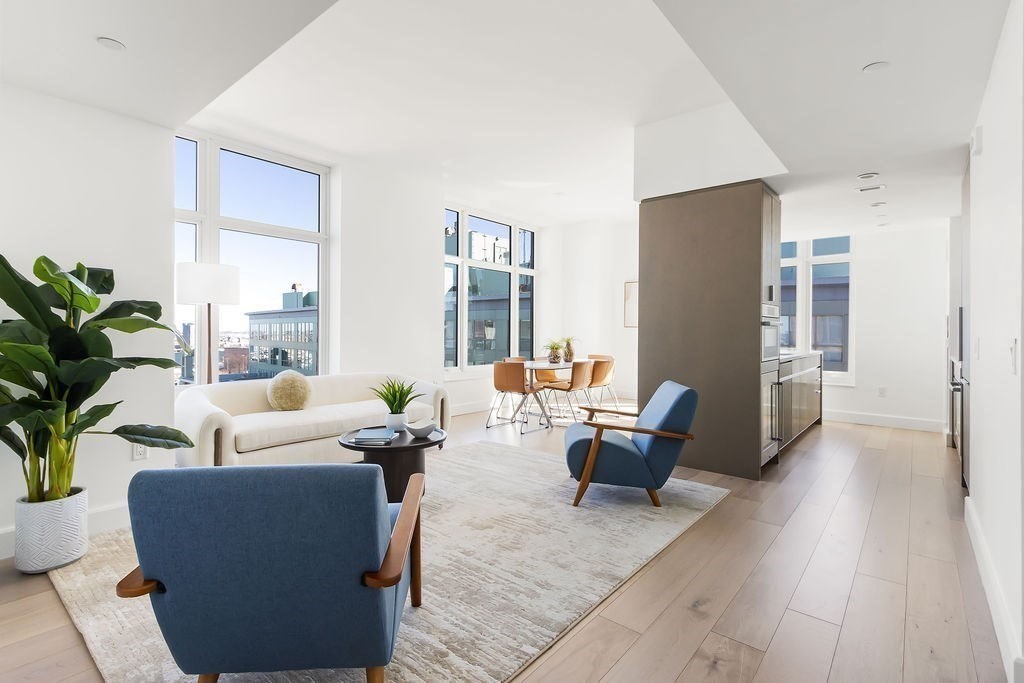 100 Lovejoy Wharf Property Photo 3
