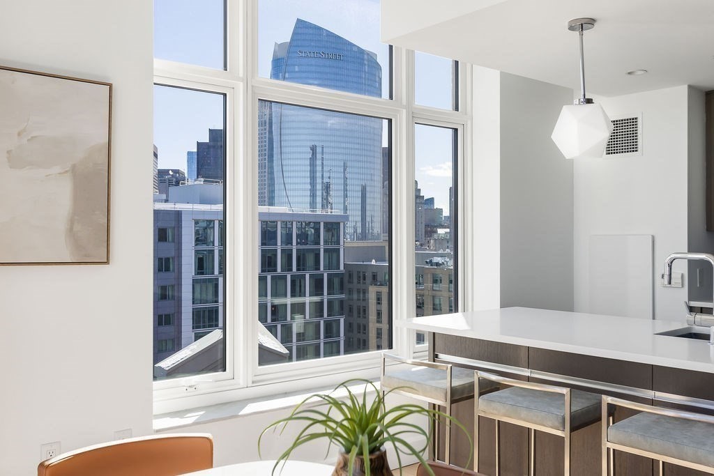 100 Lovejoy Wharf Property Photo 10