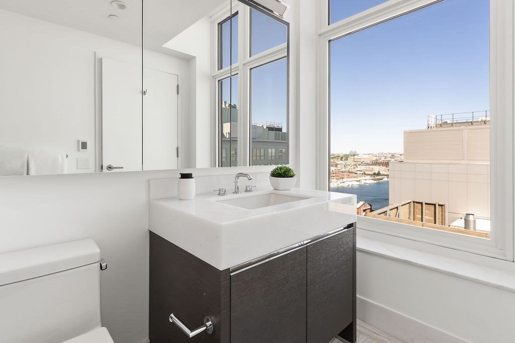 100 Lovejoy Wharf Property Photo 15