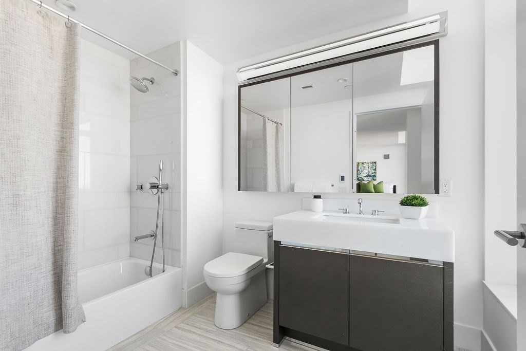 100 Lovejoy Wharf Property Photo 17