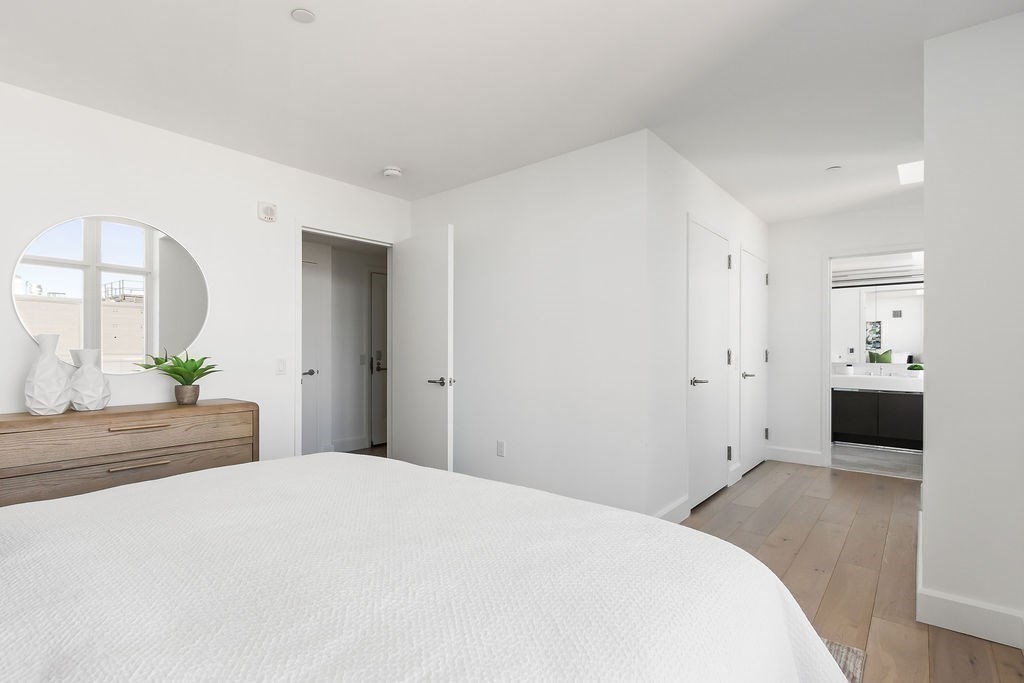 100 Lovejoy Wharf Property Photo 21