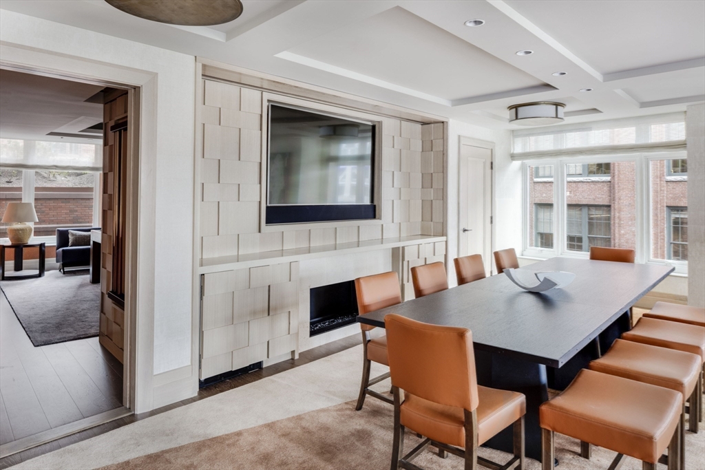 100 Lovejoy Wharf Property Photo 29