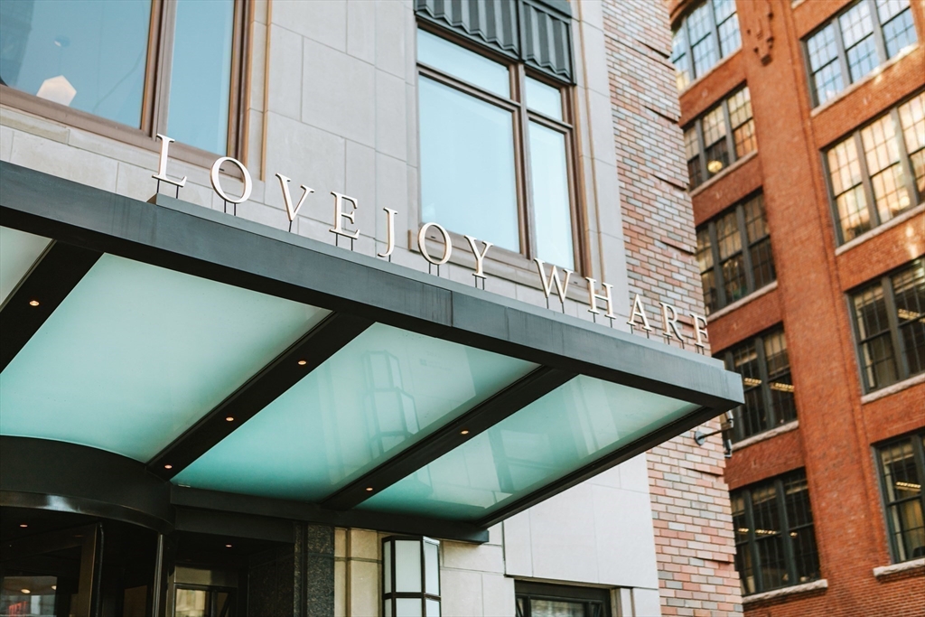 100 Lovejoy Wharf Property Photo 38