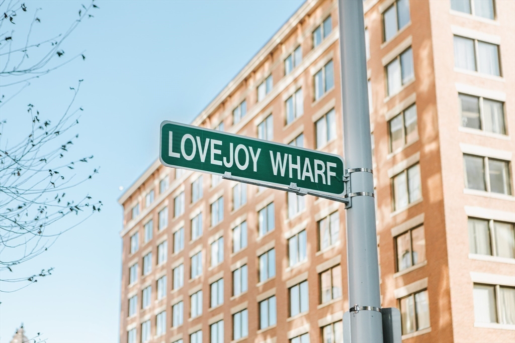100 Lovejoy Wharf Property Photo 41