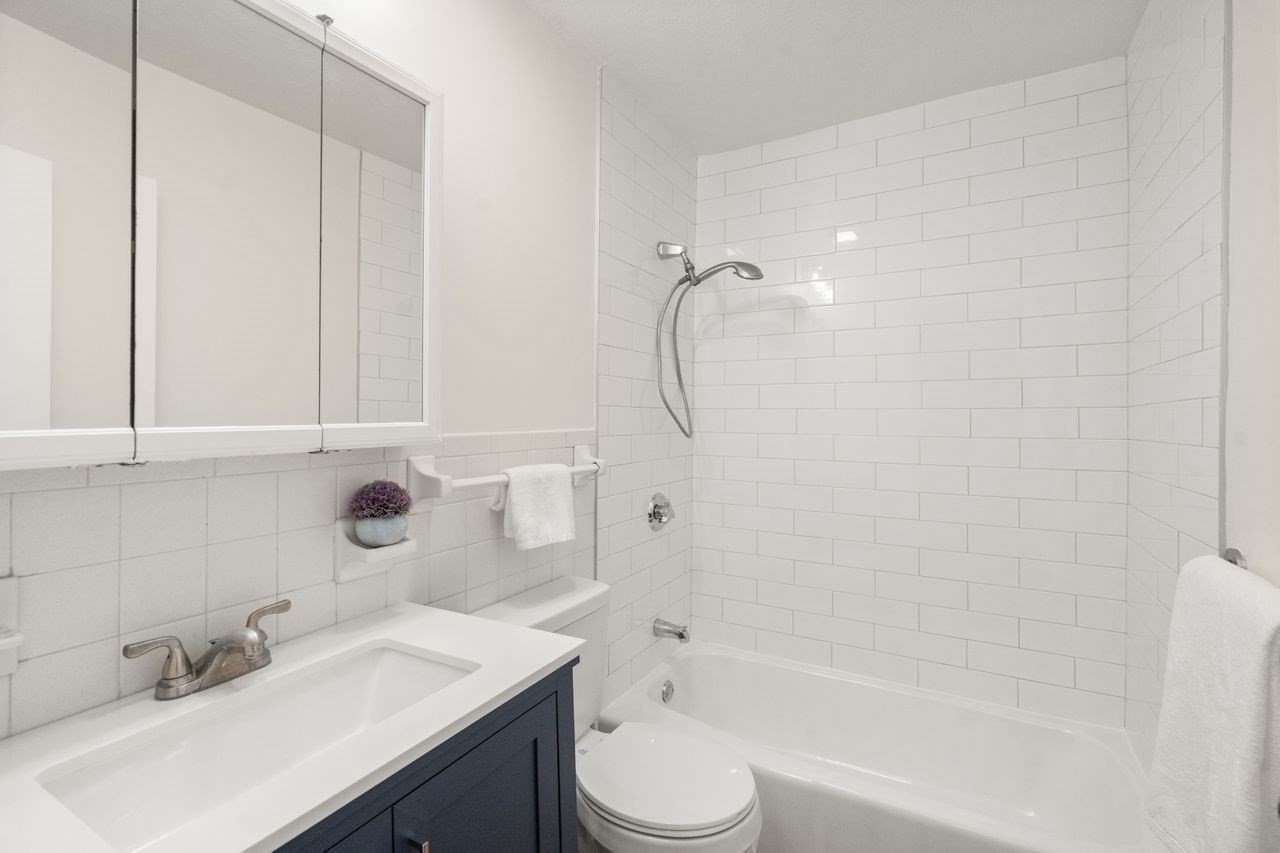 159 Bittersweet Ln # 123 Property Photo 11