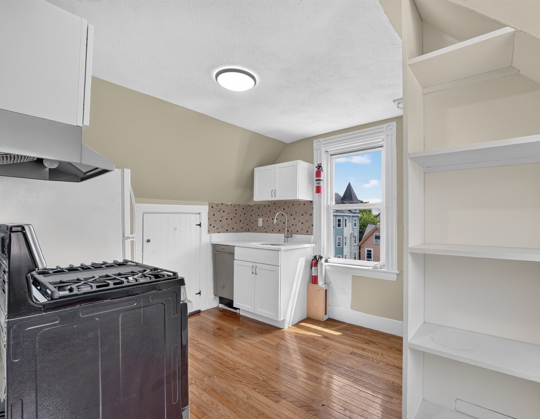 9 Dartmouth St Property Photo 27