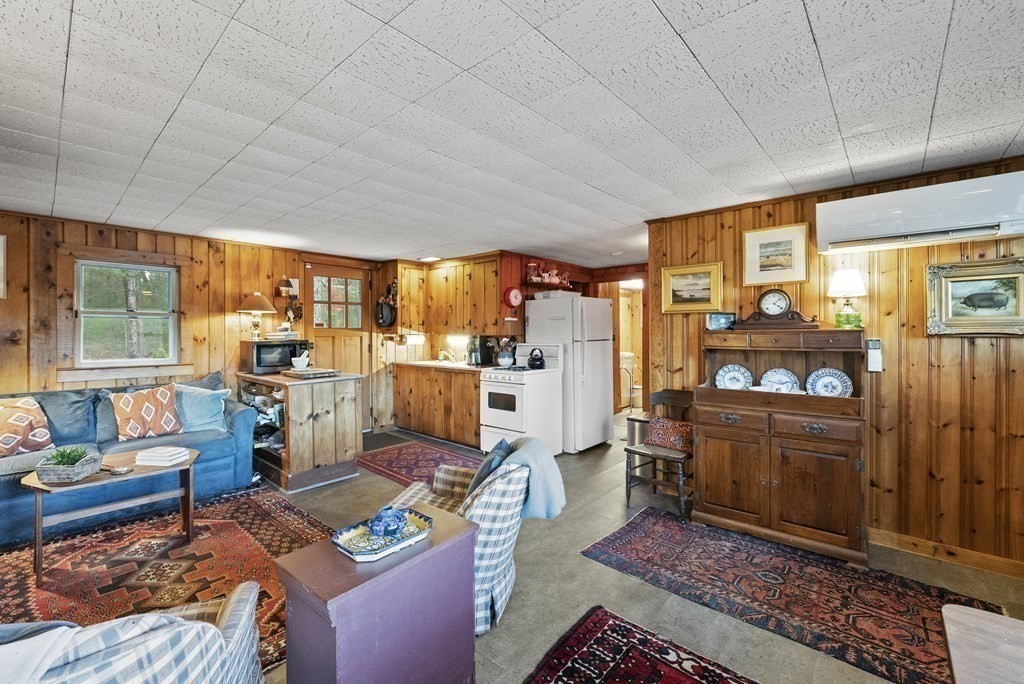 1029 Old Sandwich Rd Property Photo 15
