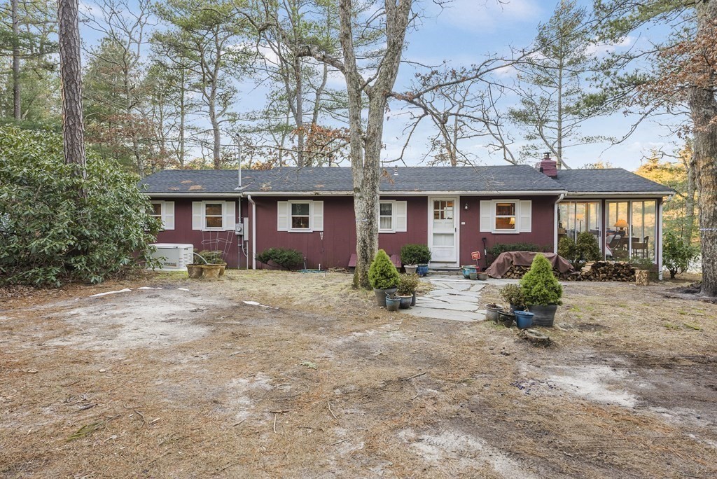 1029 Old Sandwich Rd Property Photo 9