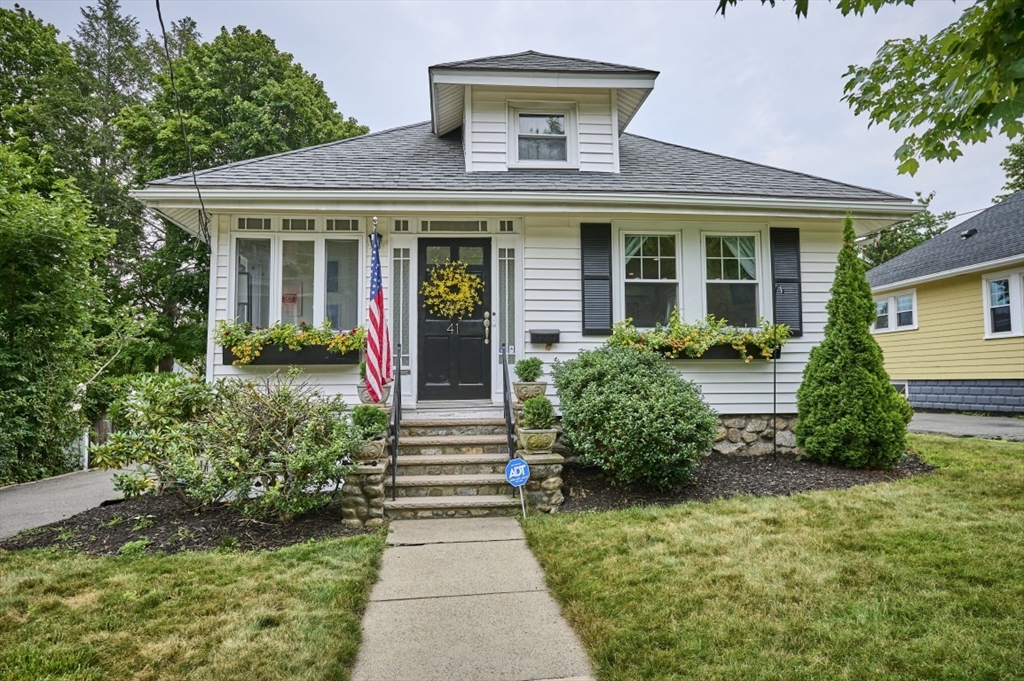 41 Lynde Ave Property Photo 1