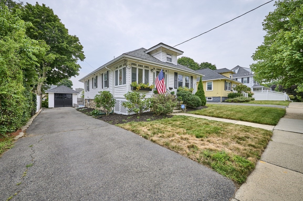 41 Lynde Ave Property Photo 3