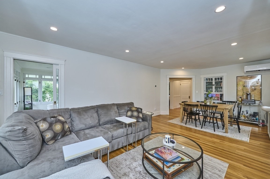 41 Lynde Ave Property Photo 11