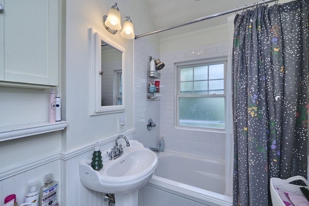 41 Lynde Ave Property Photo 16