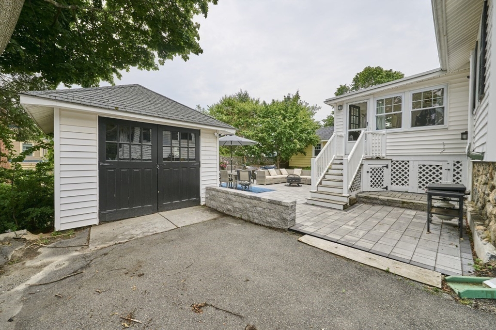 41 Lynde Ave Property Photo 22