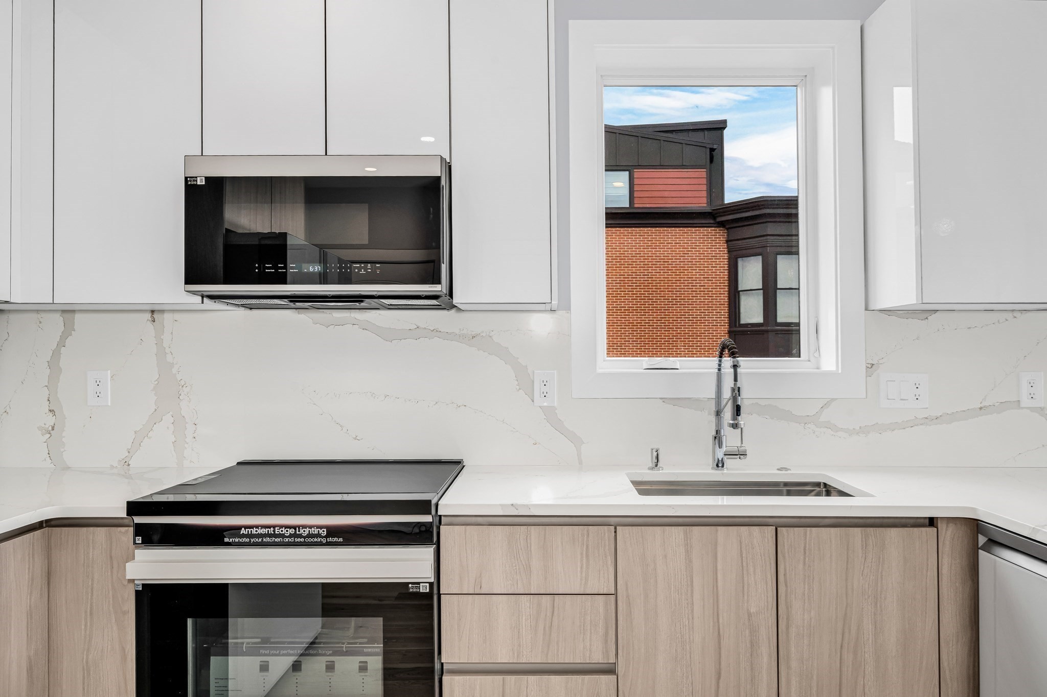 181 Maverick Ph Property Photo 2