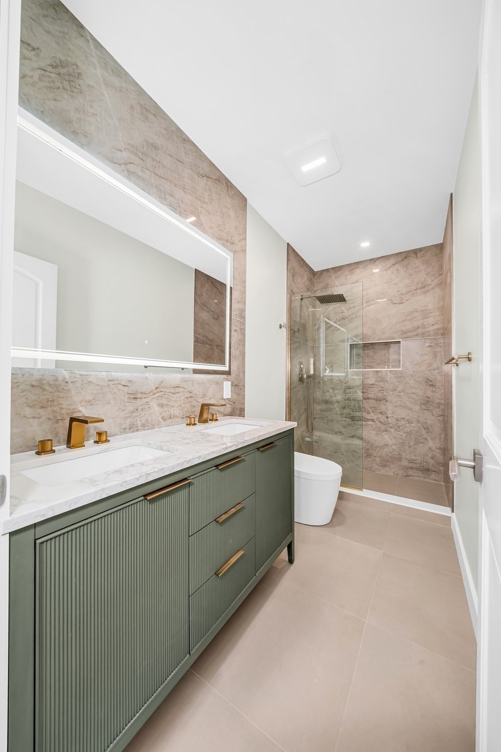 181 Maverick Ph Property Photo 10