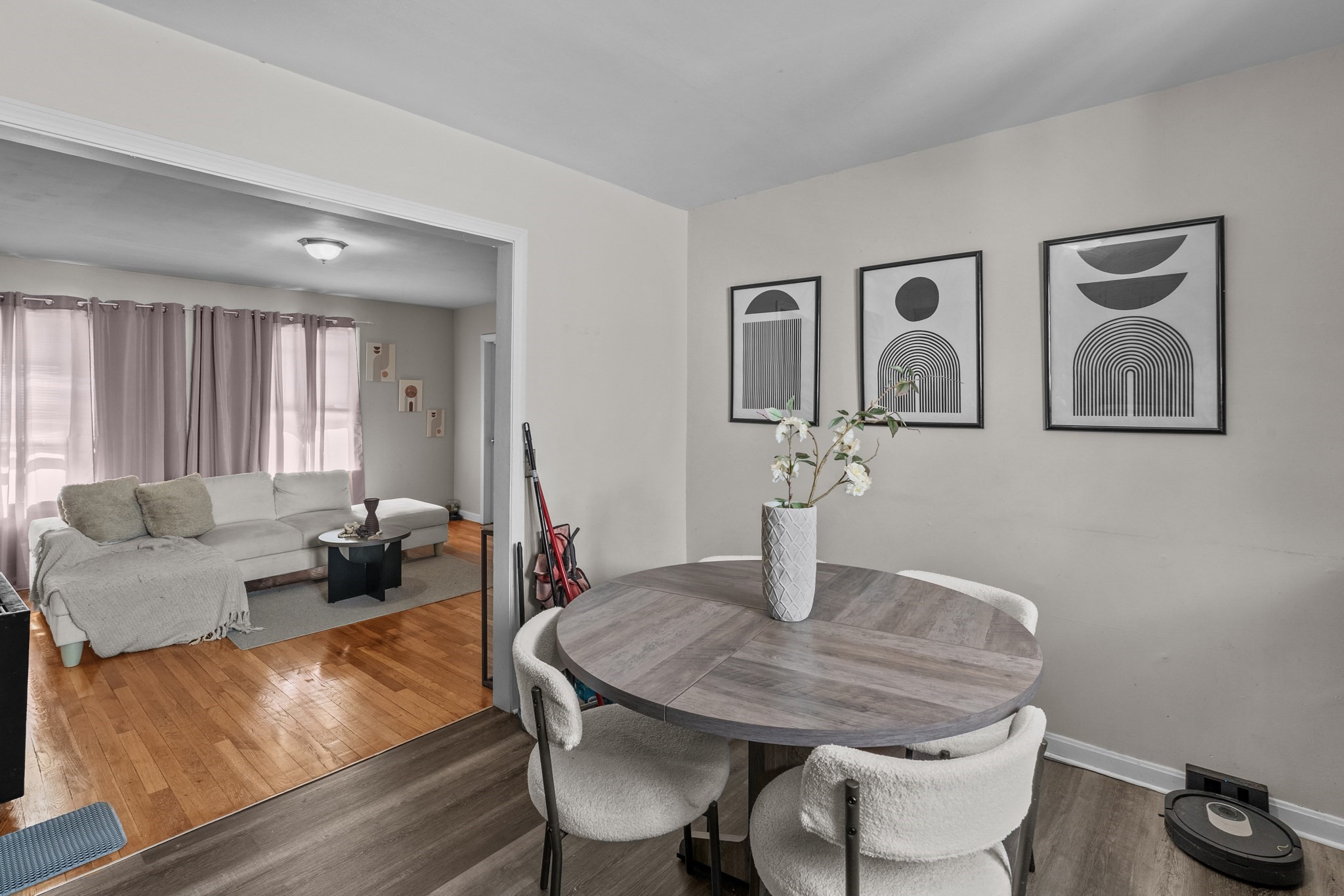 554 Third St Property Photo 3