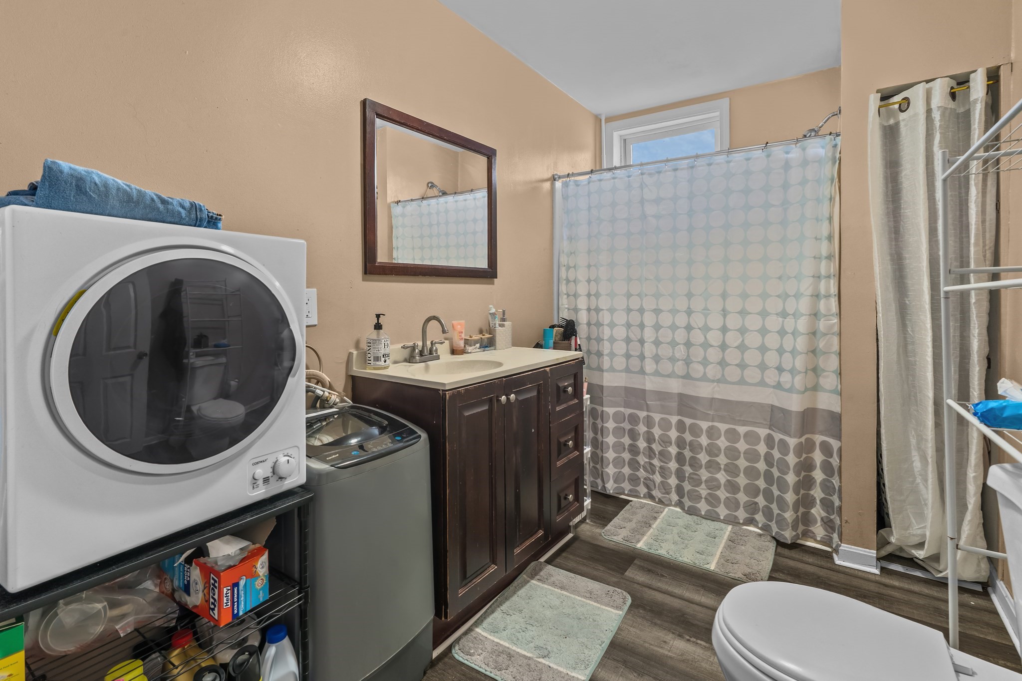 554 Third St Property Photo 12