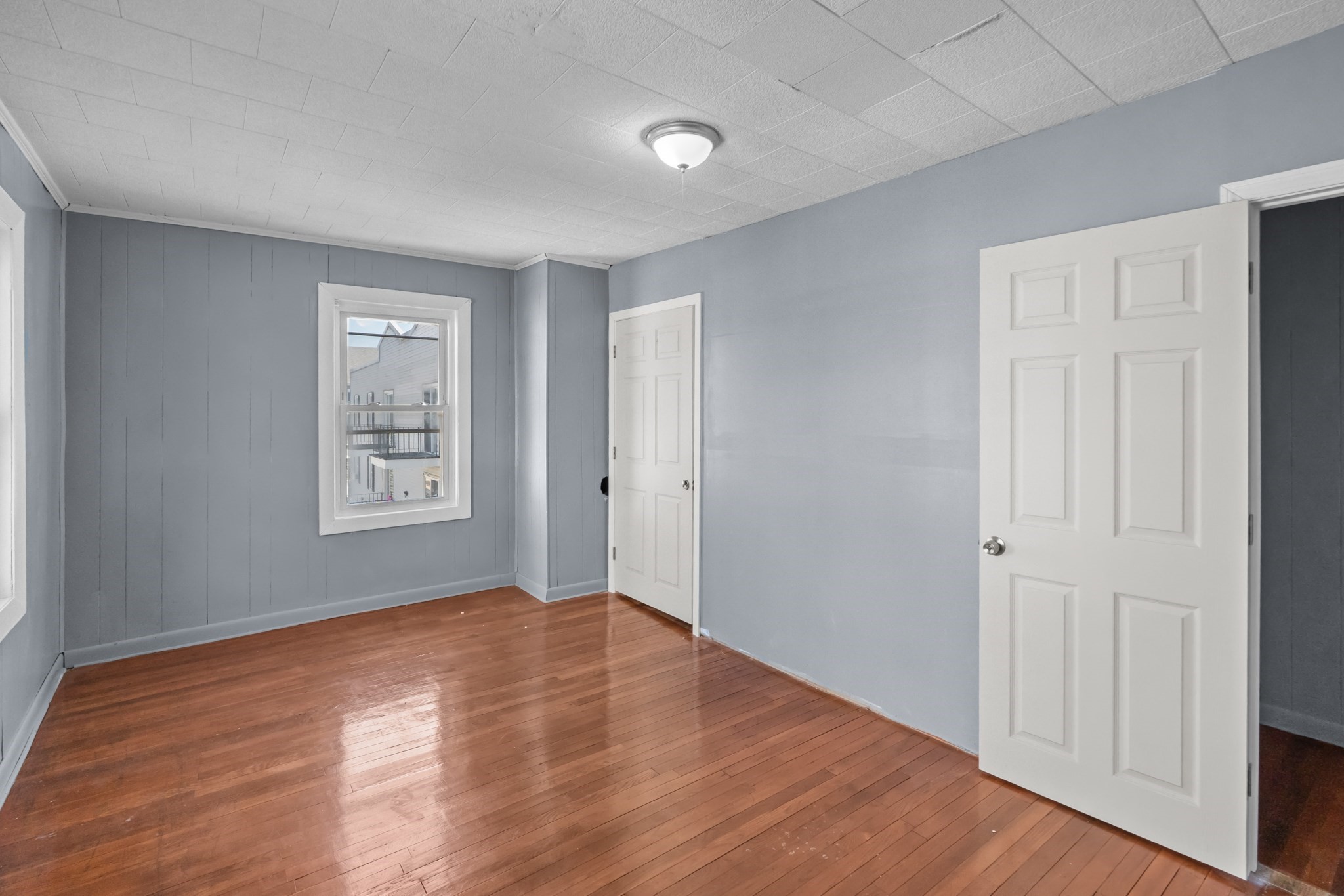 554 Third St Property Photo 16
