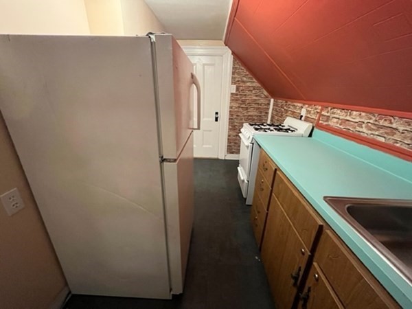 38 Tuttle Street # 2 Property Photo 1