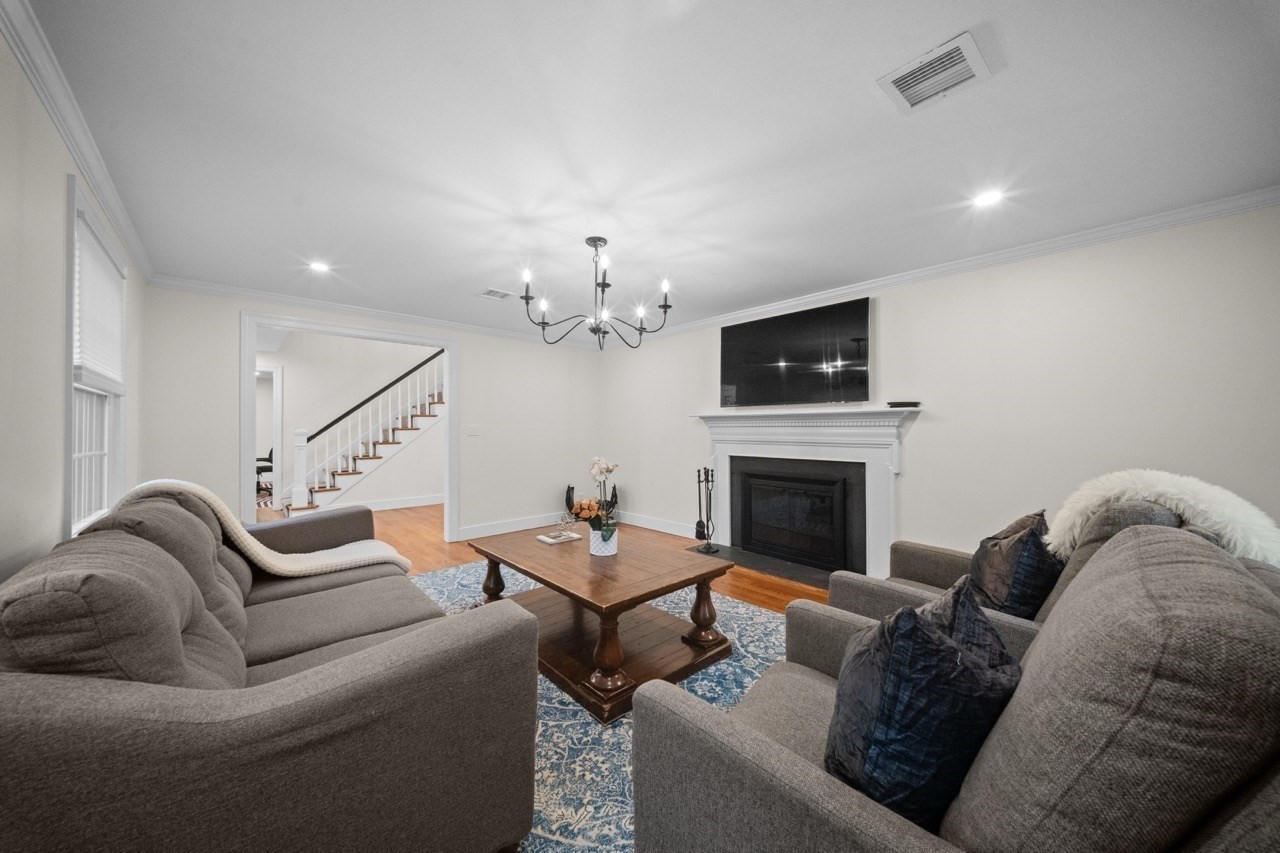 10 Juniper Hill Road Property Photo 5